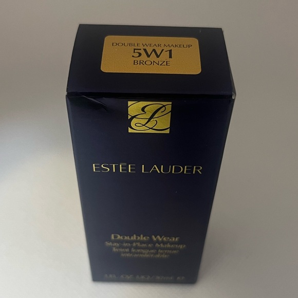 New Estee Lauder Double Wear Foundation - Picture 15 of 15